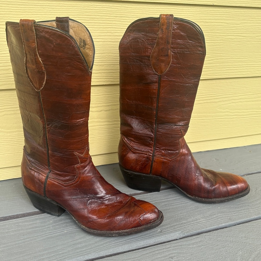 Exotic Eel Skin Cowboy boots sz 9 D handmade Vintage Rare Crown Boot Compa…